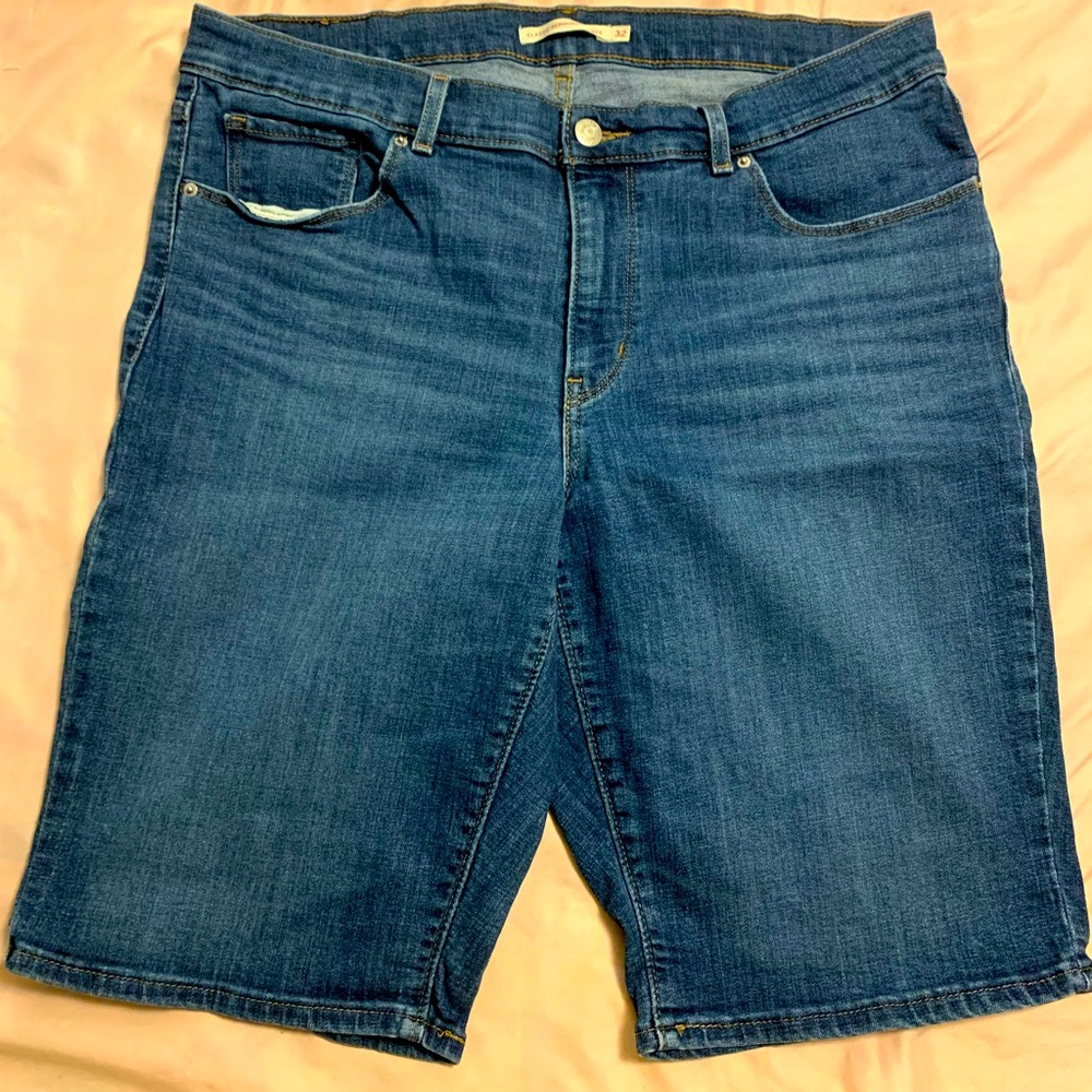 Levi Jean Shorts